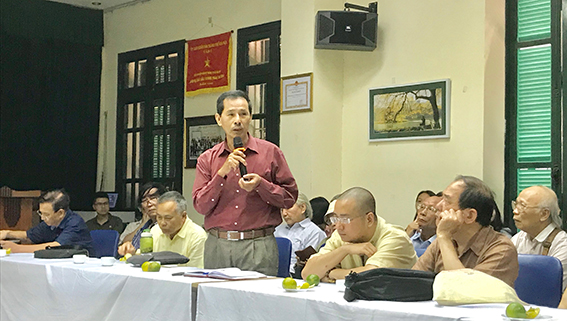 Đón đợi văn trẻ